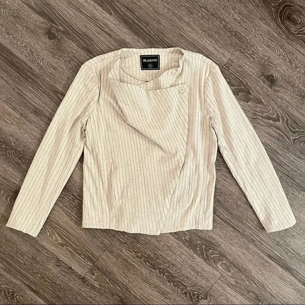 Blank nyc drape pinstripe blazer